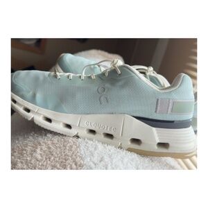 On Cloud Cloudnova Form 2 sneaker running shoe size 8.5 womens
